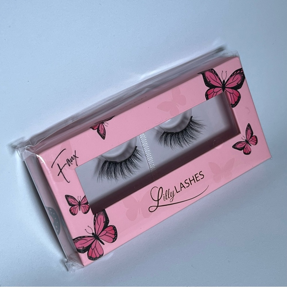 Lilly Lashes 3D Faux Mink Butterfl'eye Half Eyelashes Style: Dreamy